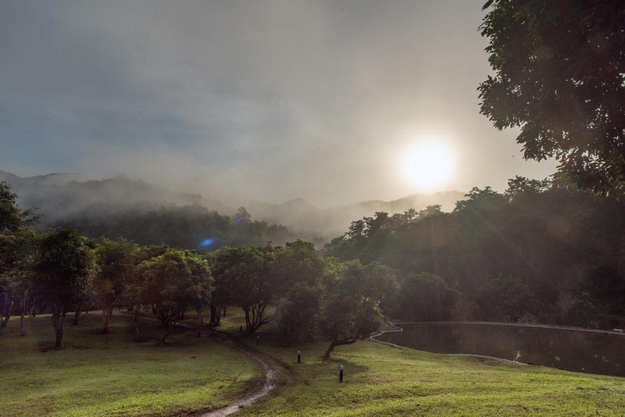Tawan Riverside Mae Wang Buitenkant foto
