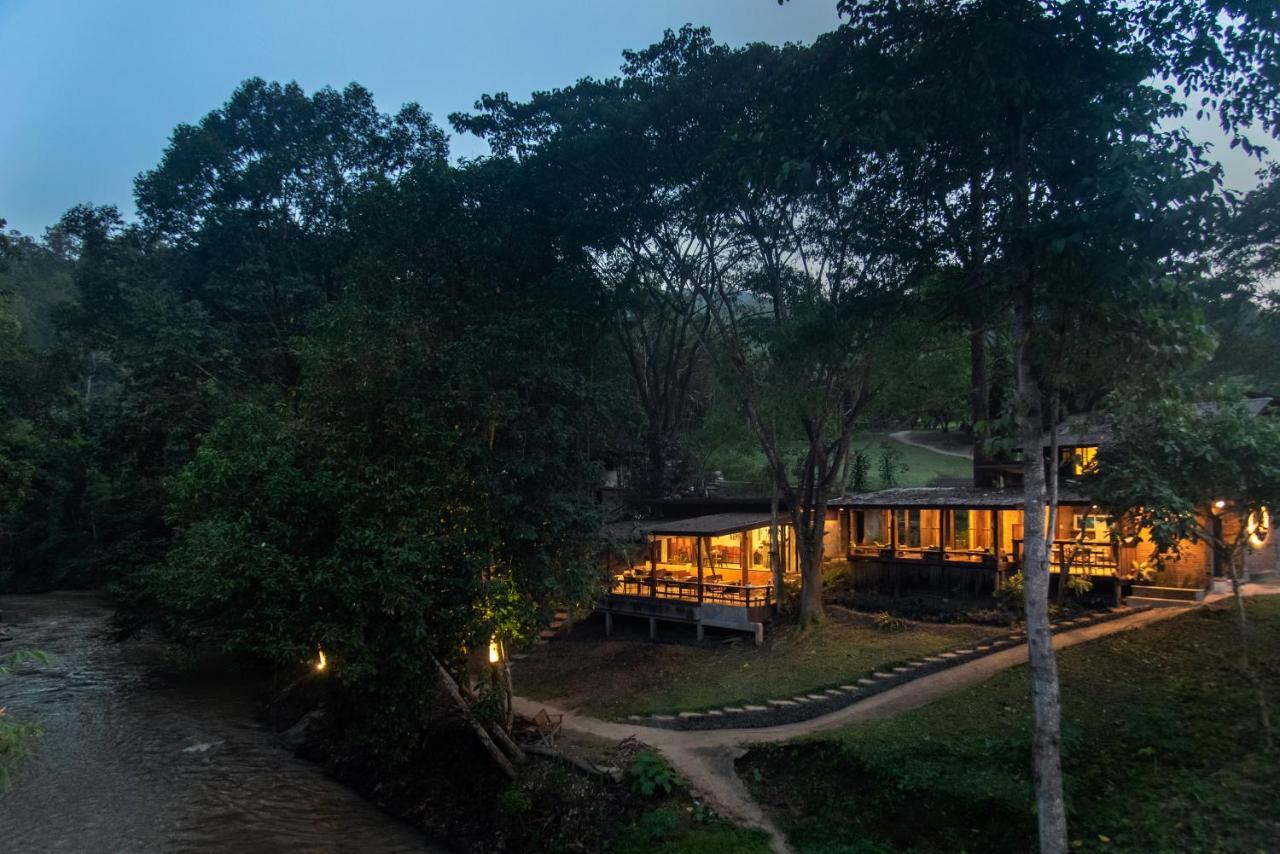 Tawan Riverside Mae Wang Buitenkant foto